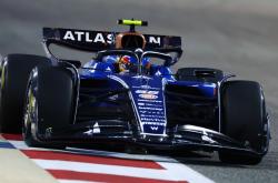 英雄联盟总决赛直播-阿斯顿马丁翻盘威廉姆斯，拉塞尔惊艳四座