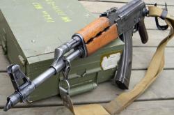 英雄联盟总决赛直播-黑马奔腾！山西队窒息防守绞杀勇士，布伦森末节19分打破所有质疑