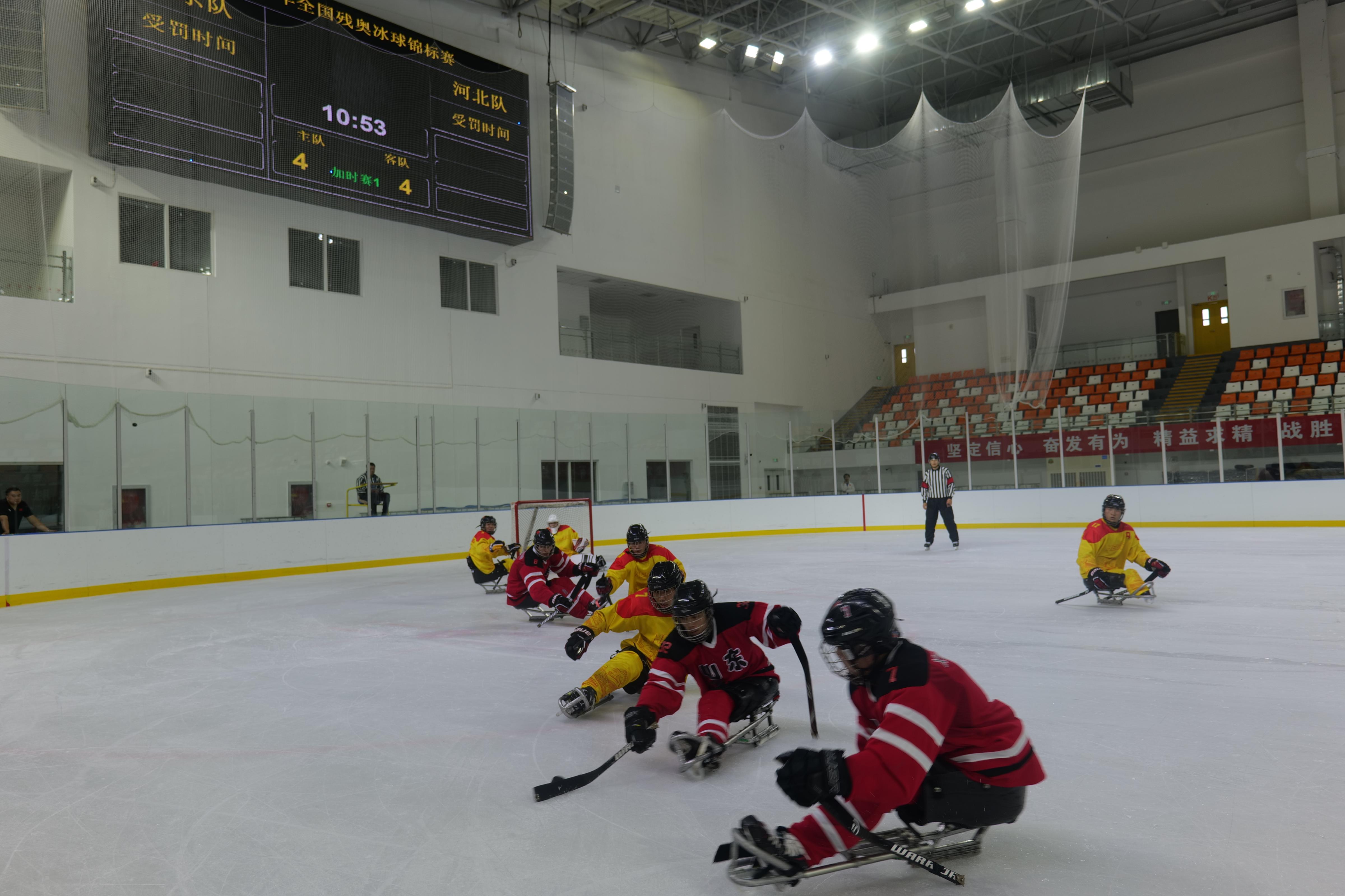 冷静与激情交织！冰球完美收官