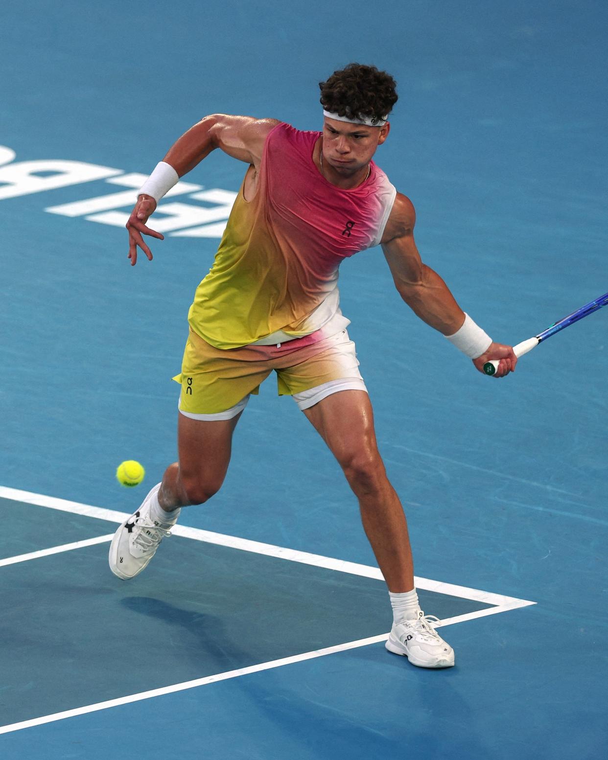 拉沃尔杯翻盘ATP总决赛,辛纳点燃赛场 拉沃尔杯翻盘ATP总决赛,辛纳点燃赛场