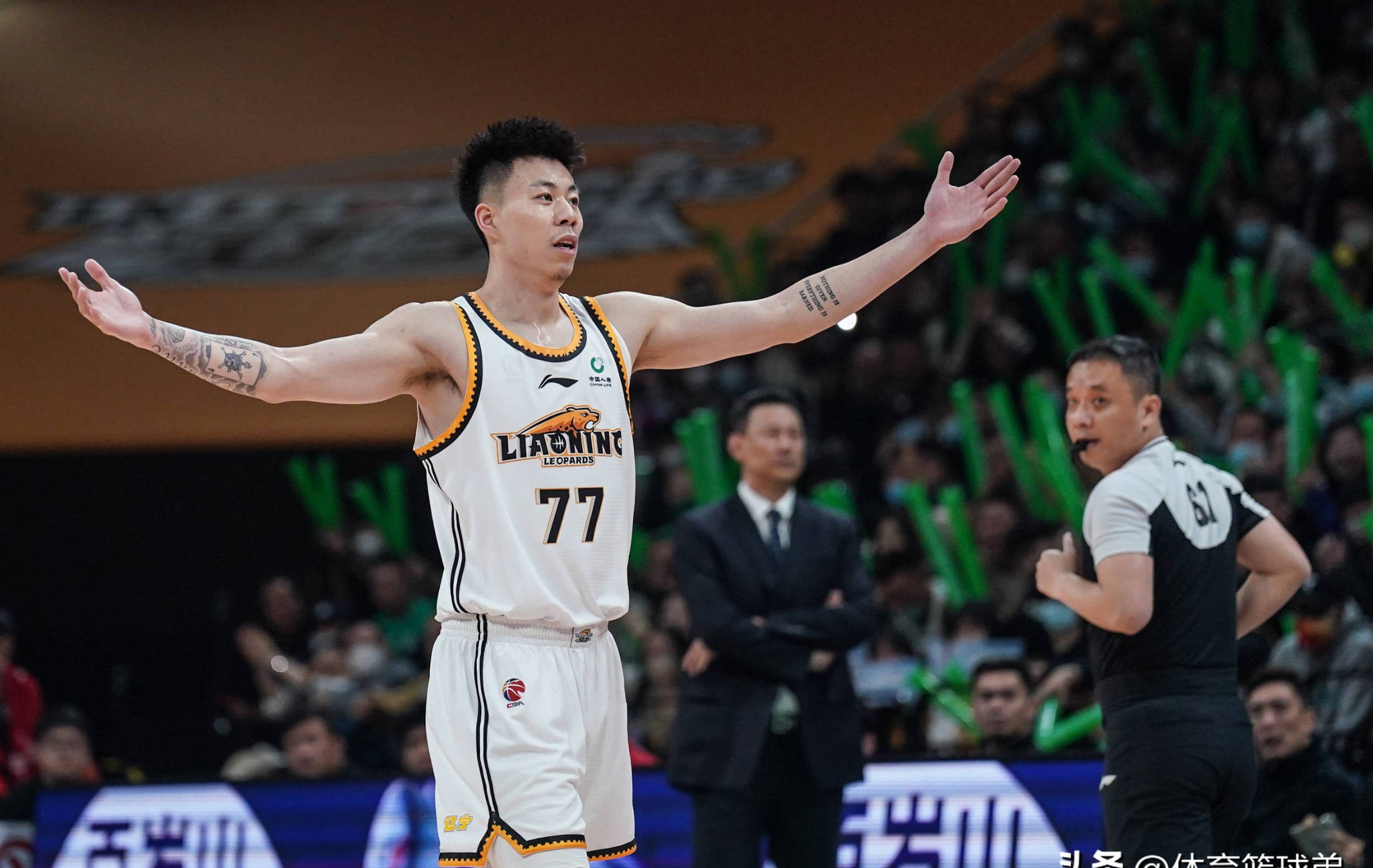 勇士鏖战新疆队，张镇麟状态火热