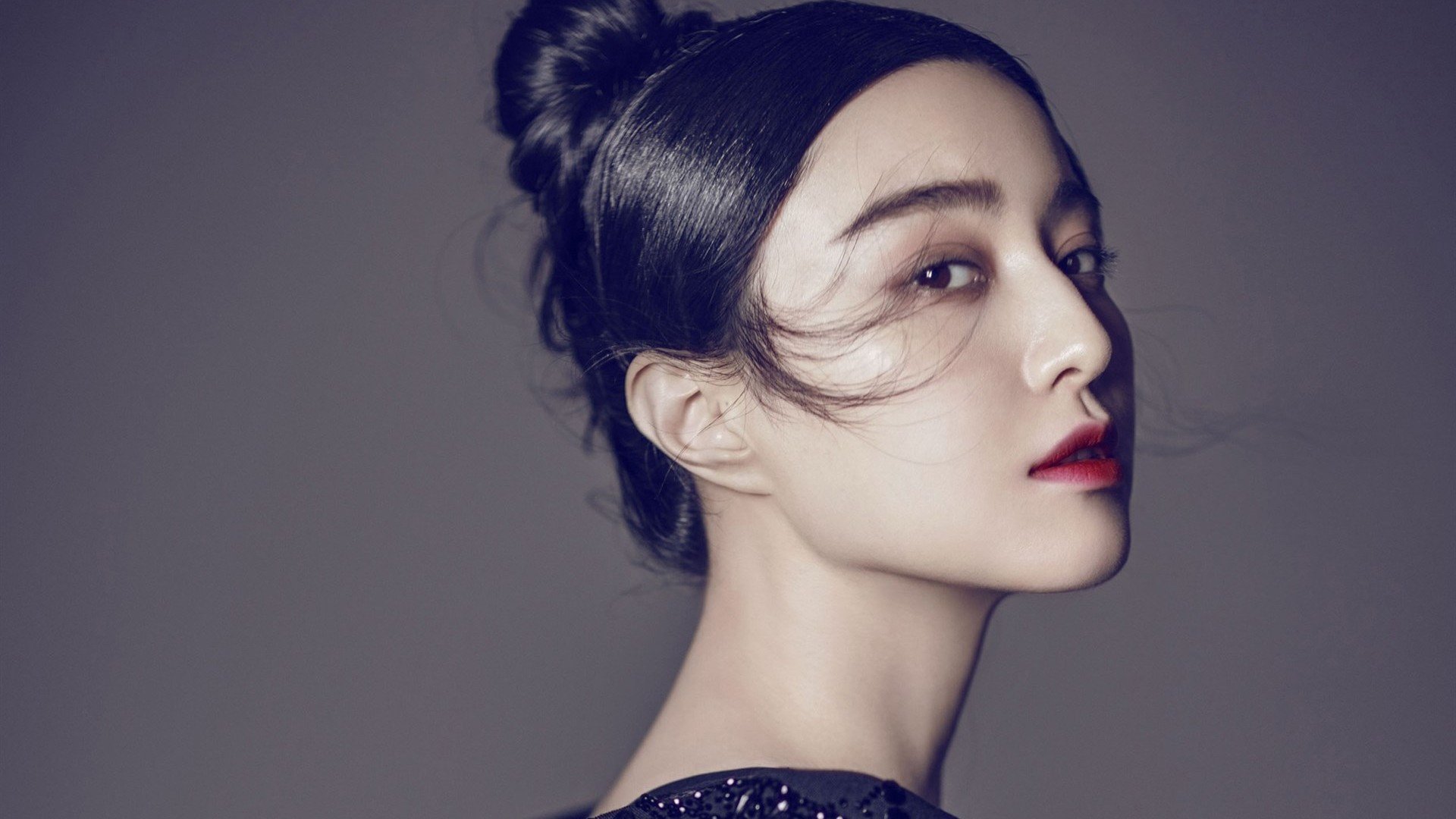 王朝黎明对撞黄昏图腾，森林狼血拼活塞背后的排位暗战与传承火炬